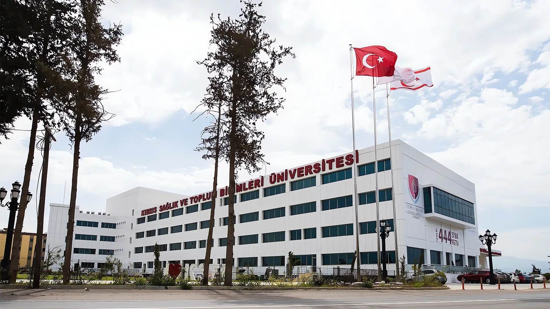 Kıbrıs Sağlık ve Toplum Bilimleri Üniversitesi